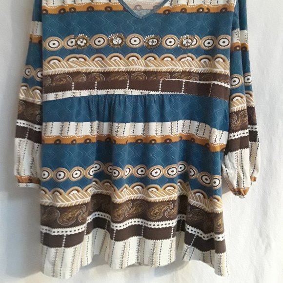 Colorful geometric design v-neck tunic top (T-252) - Picture 6 of 6